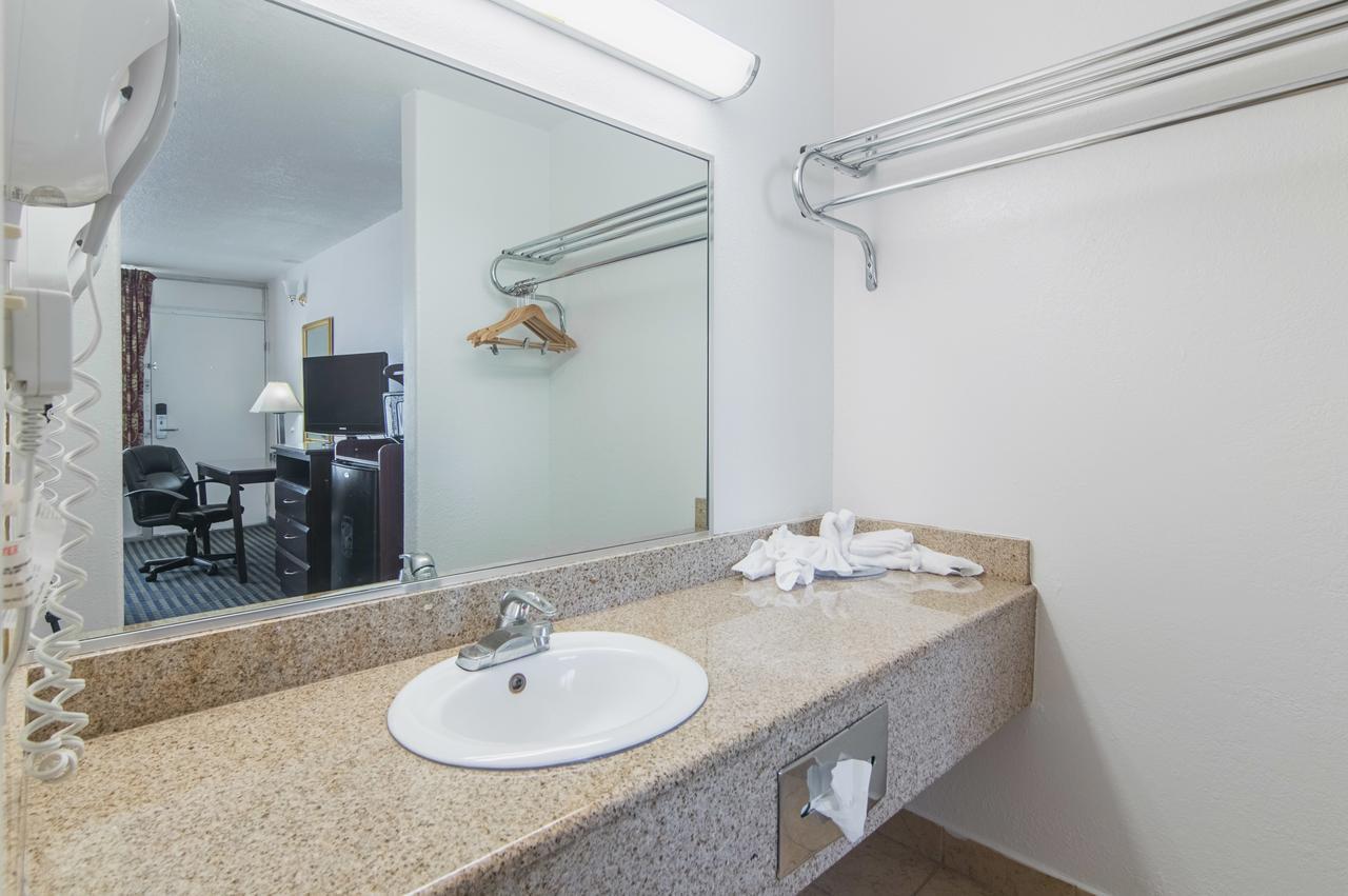 Motel 6-Liberal, KS Bagian luar foto